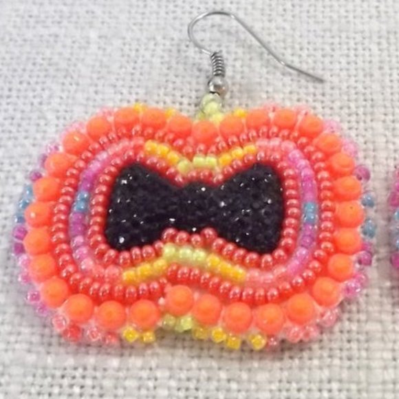 Cute Bow Tie Seed Bead Earrings for Pierced Ears - Picture 3 of 7
